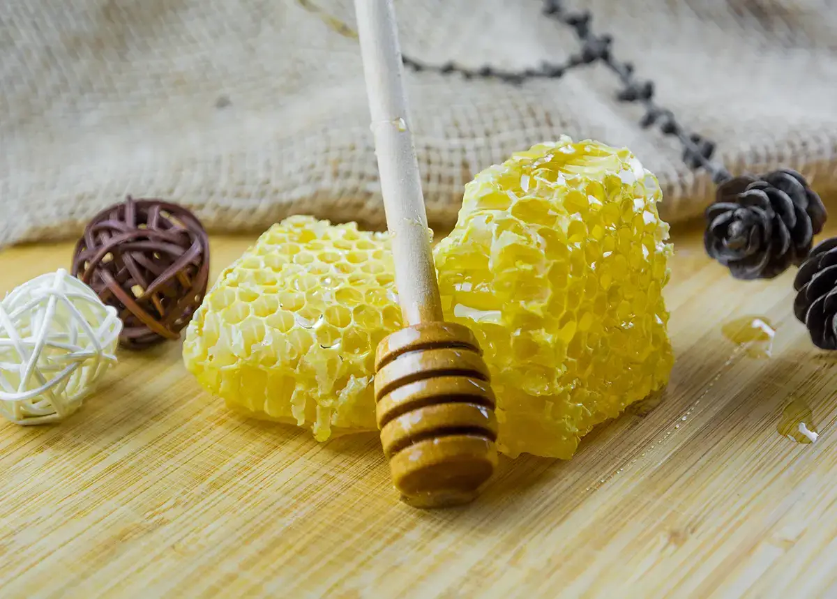Natural honey benefits and simple ways to enjoy it daily